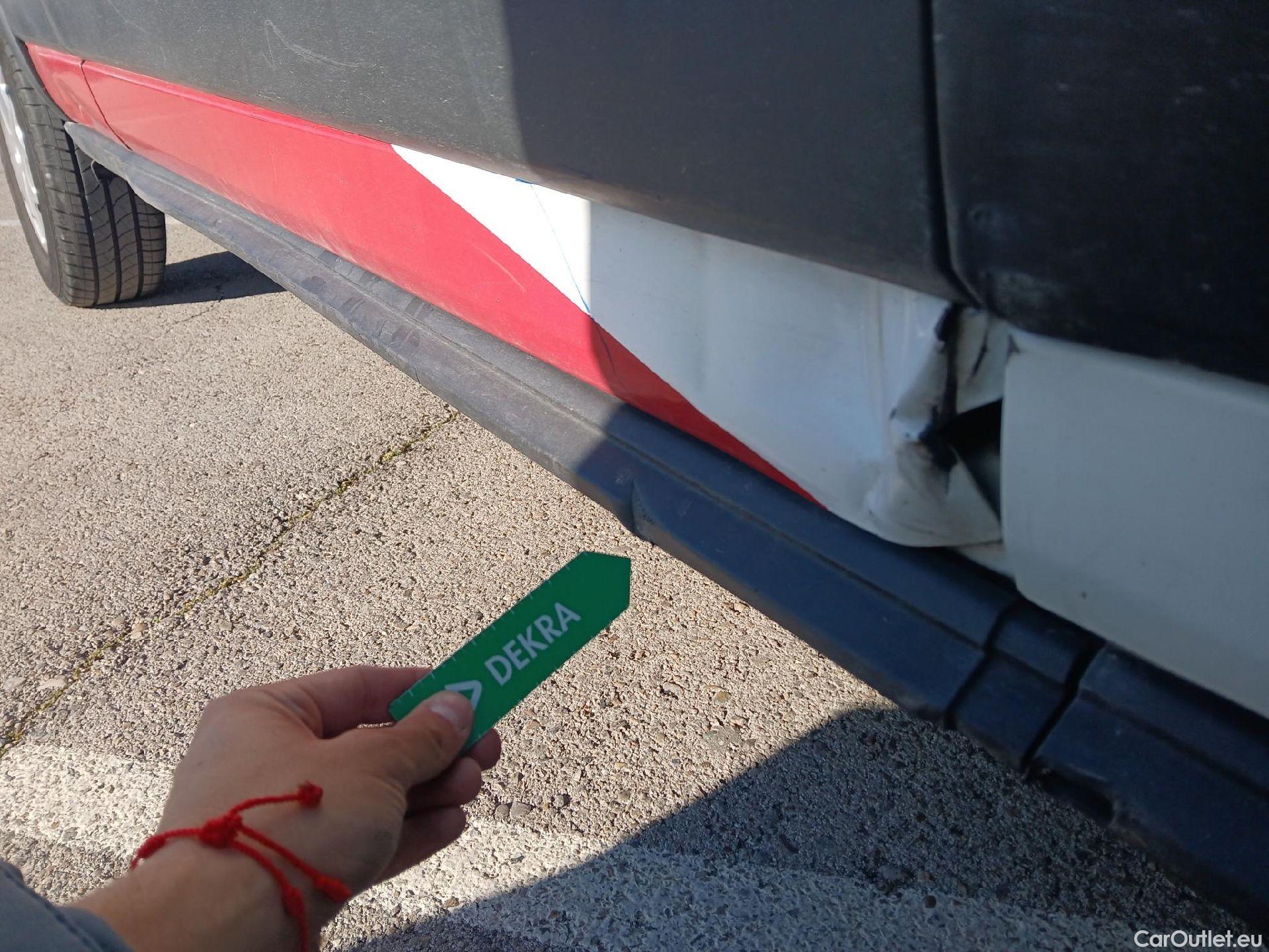  Ford  Transit FORD  / 2013 / 4P / furgón 350 96kW L3H2 Van Trend FWD MHEV #52