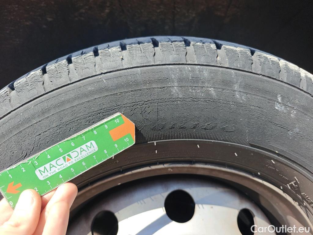  Peugeot  Boxer PEUGEOT  / 2014 / 4P / furgón Pack 330 L1 H1 BHDI 103kW (140CV) S&S #62