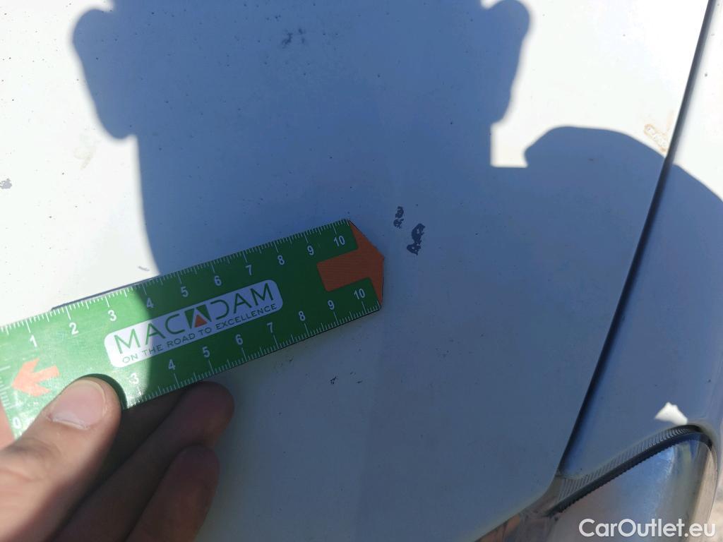  Fiat  Fiorino FIAT  / 2016 / 3P / furgón derivado de turismo Cargo Base 1.3 Mjet 59kW (80CV) E6 #27