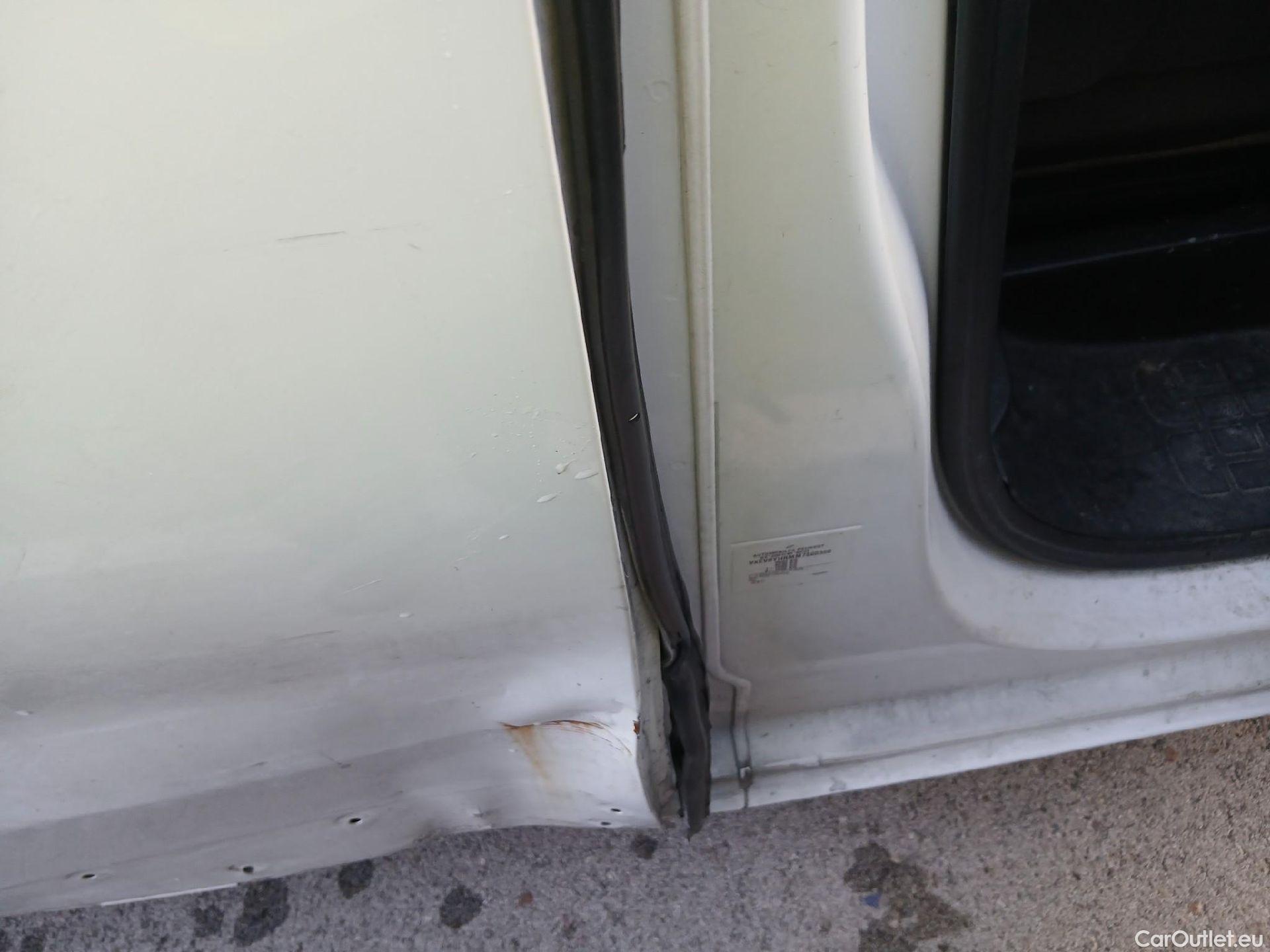  Opel  Vivaro OPEL  / 2019 / 4P / furgón 1.5 Diésel 74kW (100CV) M Std Express #8