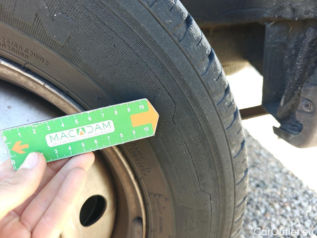  Peugeot  Boxer PEUGEOT  / 2014 / 4P / furgón Pack 330 L1 H1 BHDI 103kW (140CV) S&S #92