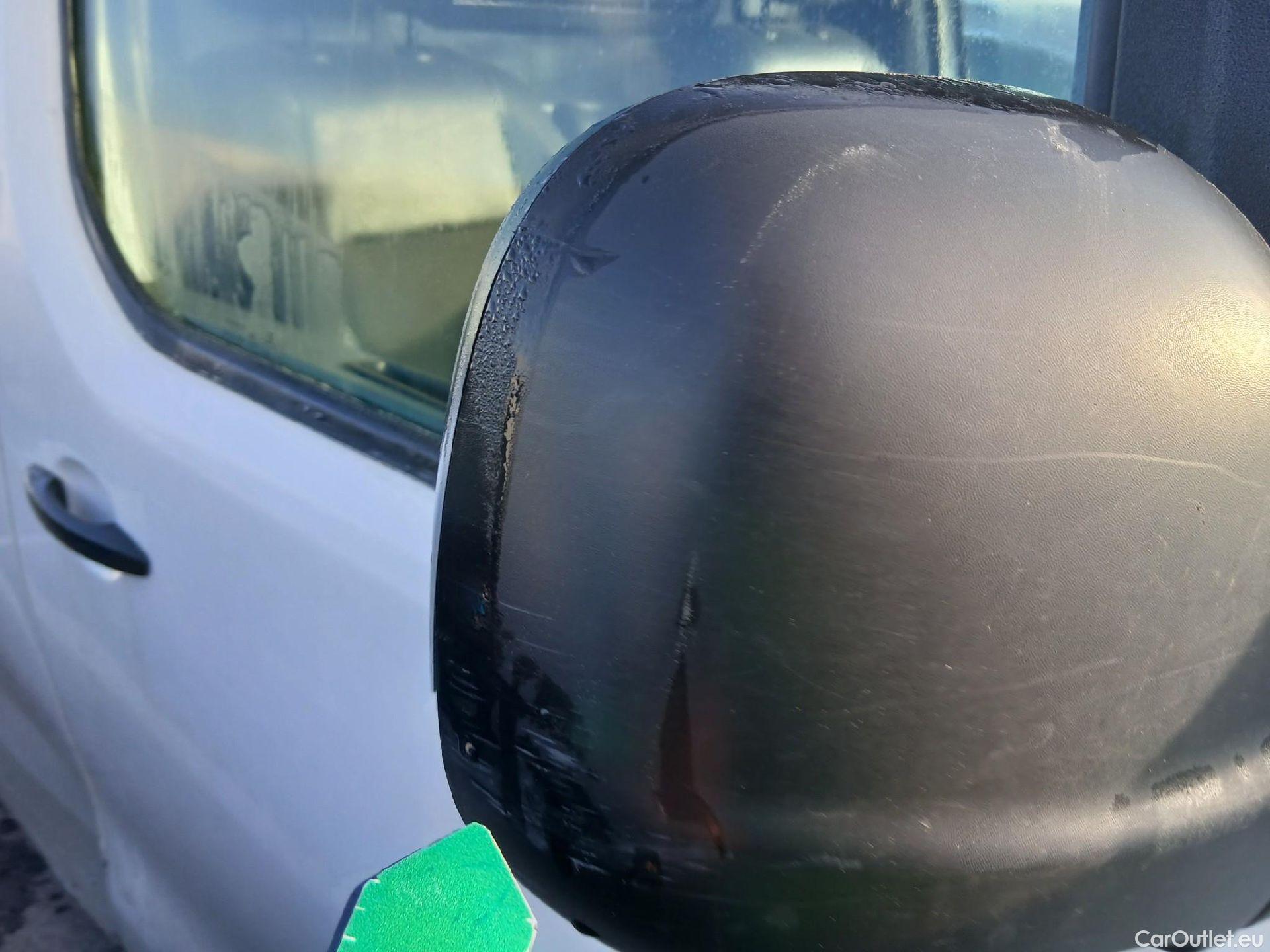  Opel  Vivaro OPEL  / 2019 / 4P / furgón 1.5 Diésel 74kW (100CV) M Std Express #46