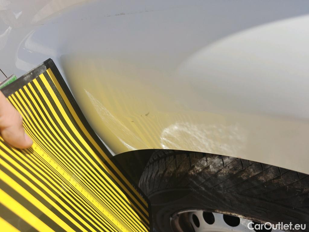  Fiat  Fiorino FIAT  / 2016 / 3P / furgón derivado de turismo Cargo Base 1.3 Mjet 59kW (80CV) E6 #71