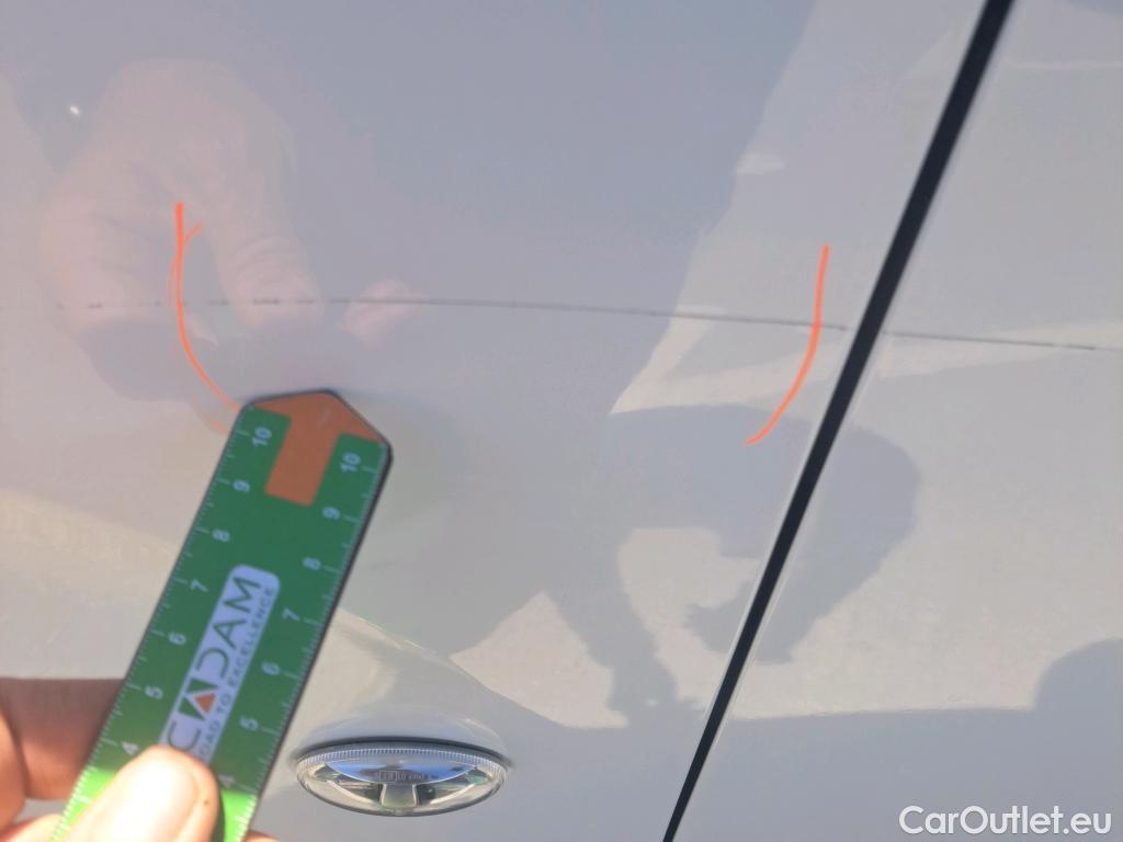  Opel  Combo OPEL  / 2018 / 3P / furgón derivado de turismo 1.5 TD 75kW (100CV) Express L H1 650kg #37