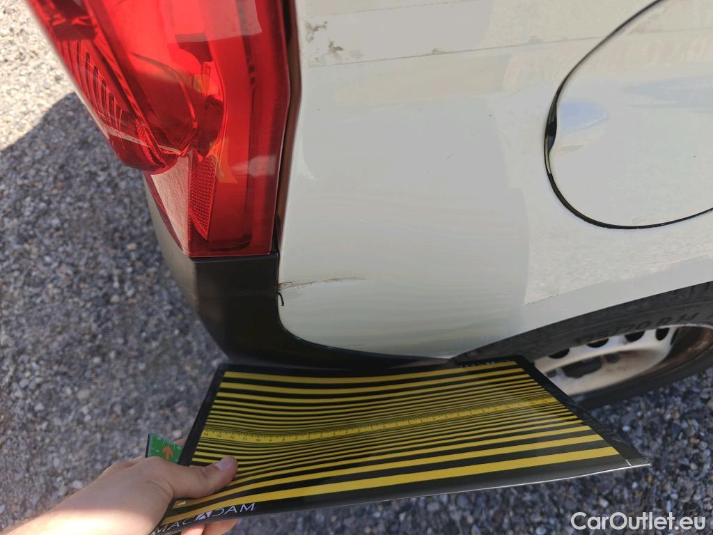  Fiat  Fiorino FIAT  / 2016 / 3P / furgón derivado de turismo Cargo Base 1.3 Mjet 59kW (80CV) E6 #2