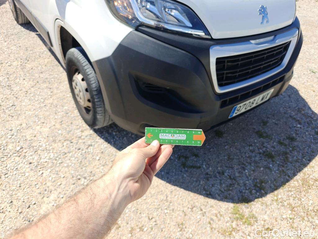  Peugeot  Boxer PEUGEOT  / 2014 / 4P / furgón Pack 330 L1 H1 BHDI 103kW (140CV) S&S #76