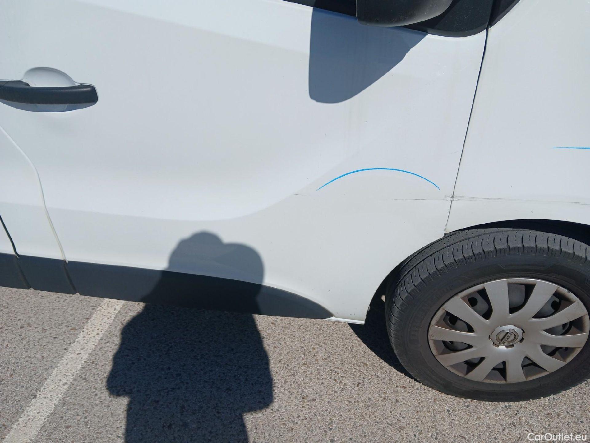  Nissan  NV300 NISSAN  / 2021 / 4P / monovolumen Combi 9 2.0dCi 110kW L1H1 1T Comfort #29