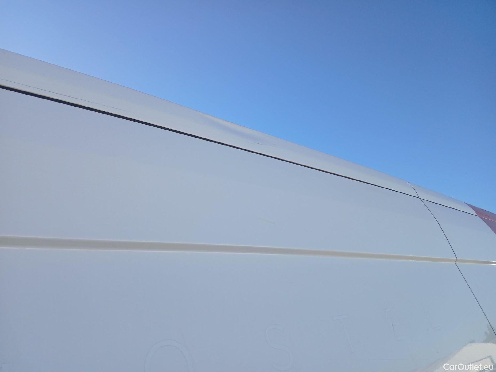  Ford  Transit FORD  / 2013 / 4P / furgón 350 96kW L3H2 Van Trend FWD MHEV #59