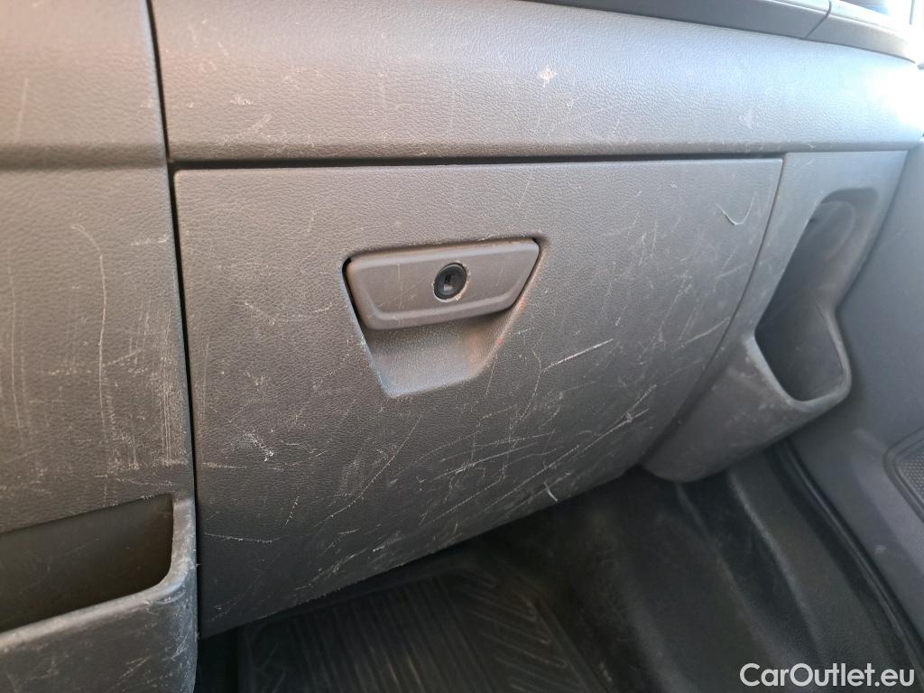  Ford  Transit FORD  / 2013 / 2P / chasis cabina 350 96kW L4 Trend Propulsión Trasera #25