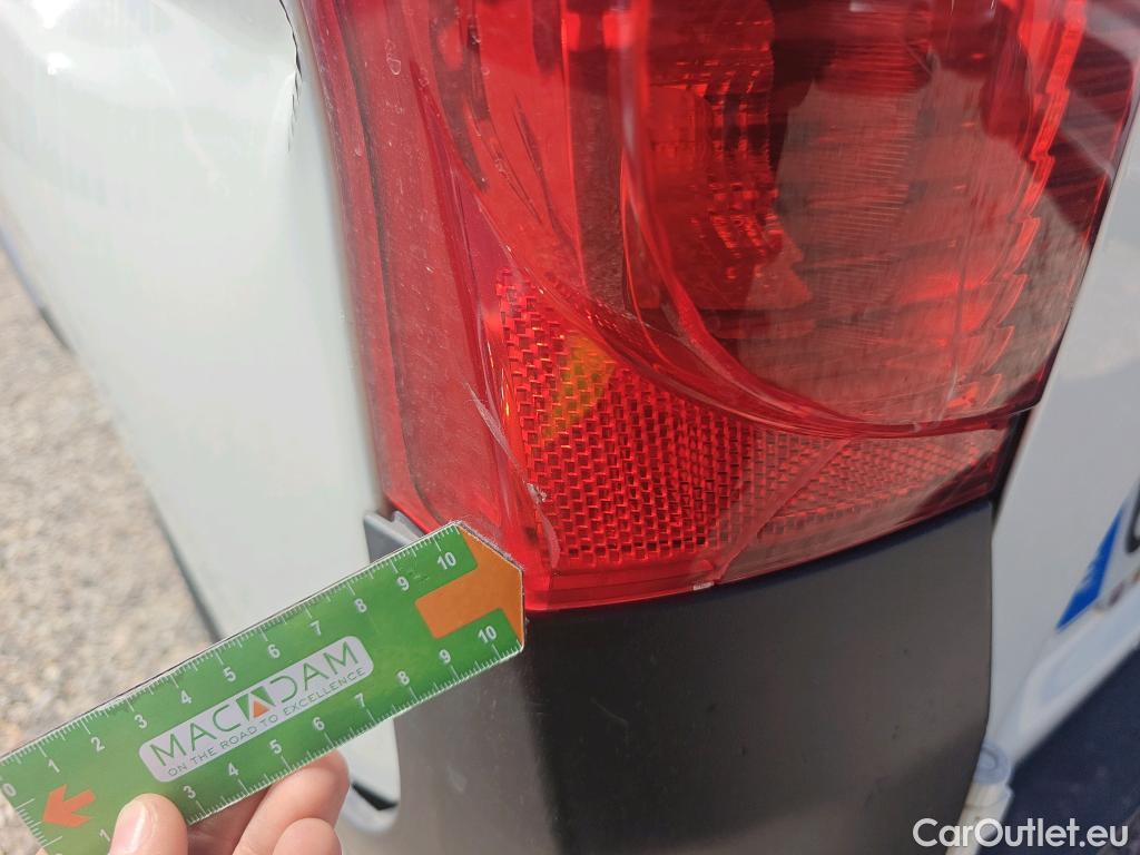  Fiat  Fiorino FIAT  / 2016 / 3P / furgón derivado de turismo Cargo Base 1.3 Mjet 59kW (80CV) E6 #21