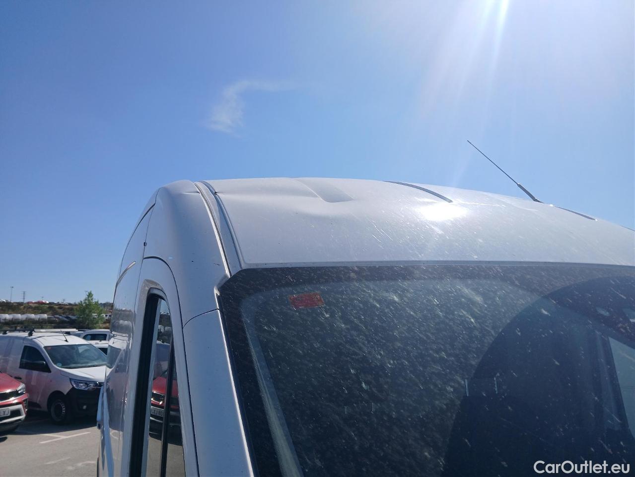  Ford  Transit FORD  / 2013 / 4P / furgón 350 96kW L3H2 Van Trend FWD MHEV #66