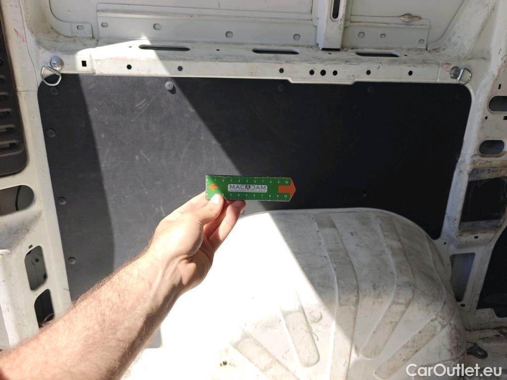  Peugeot  Boxer PEUGEOT  / 2014 / 4P / furgón Pack 330 L1 H1 BHDI 103kW (140CV) S&S #1