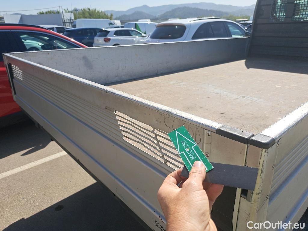  Ford  Transit FORD  / 2013 / 2P / chasis cabina 350 96kW L4 Trend Propulsión Trasera #61