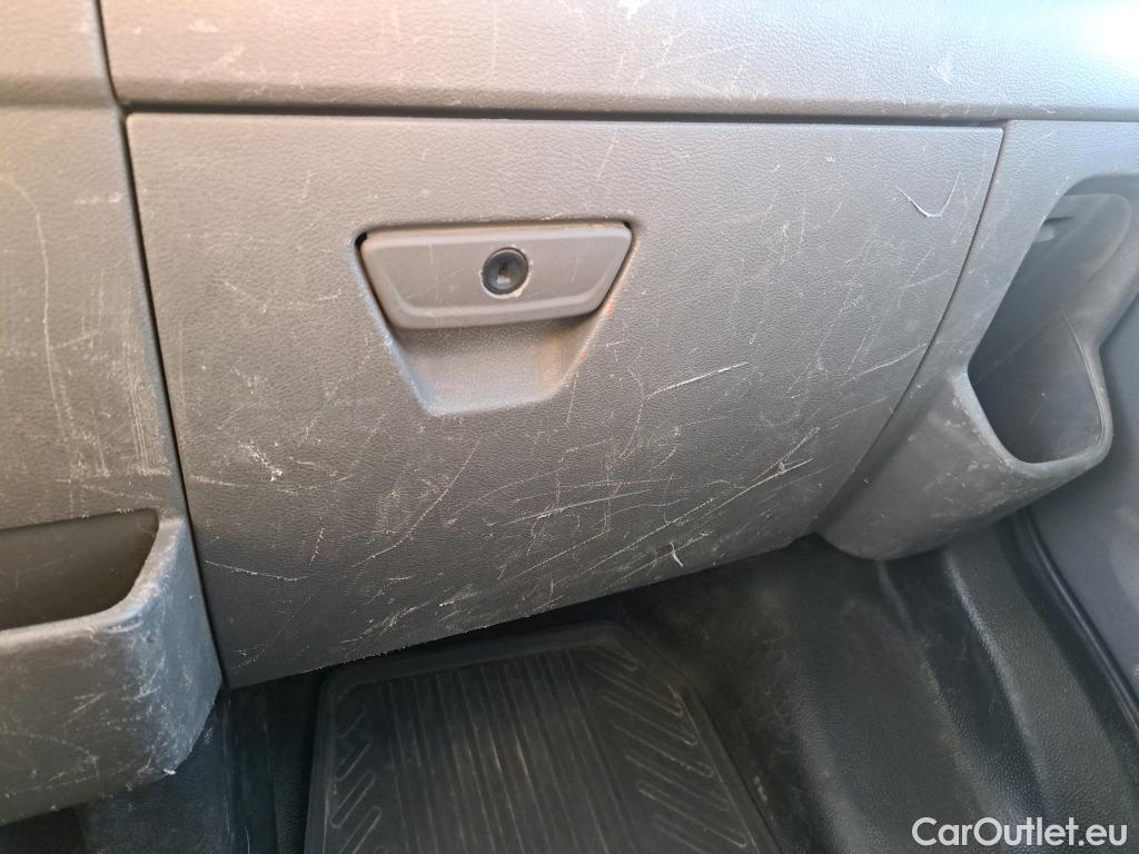  Ford  Transit FORD  / 2013 / 2P / chasis cabina 350 96kW L4 Trend Propulsión Trasera #26