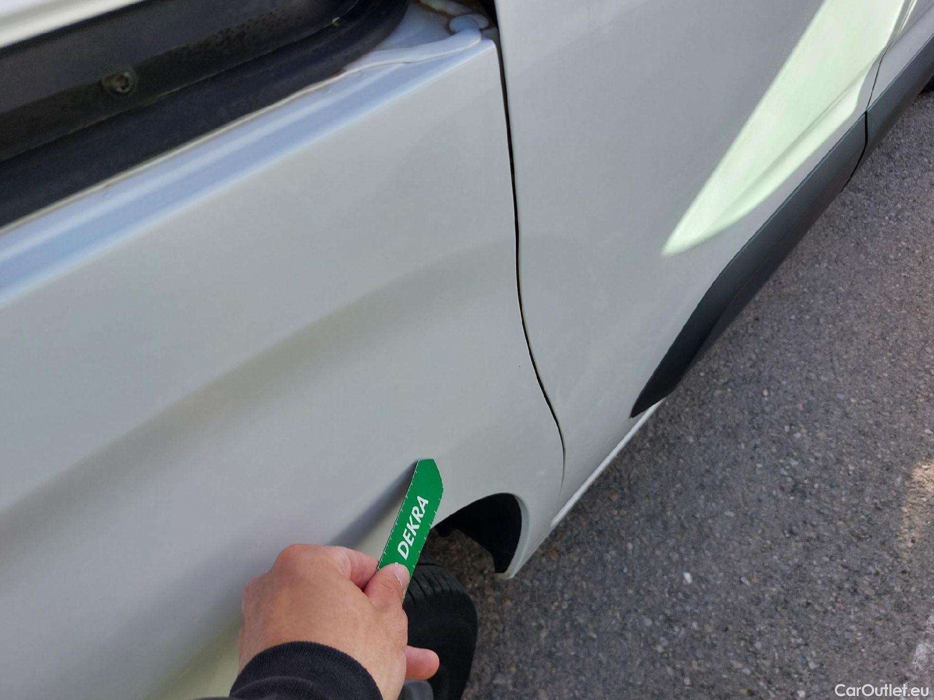  Opel  Combo OPEL  / 2018 / 3P / furgón derivado de turismo 1.5 TD 75kW (100CV) Express L H1 650kg #18