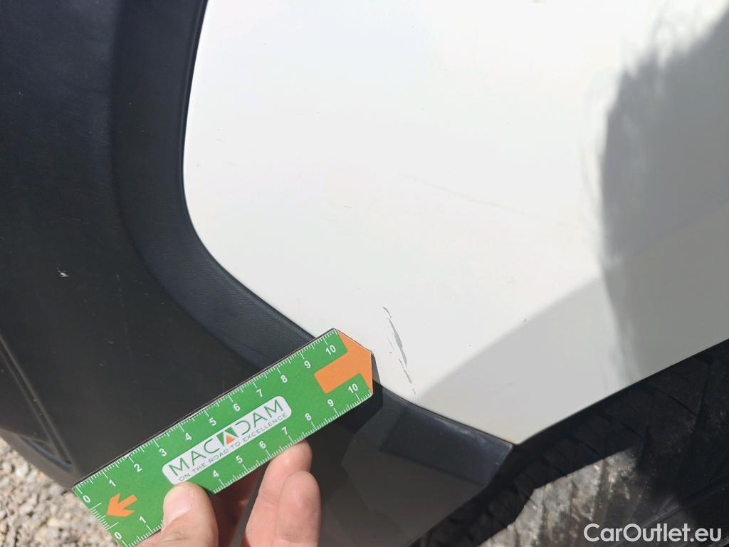  Fiat  Fiorino FIAT  / 2016 / 3P / furgón derivado de turismo Cargo Base 1.3 Mjet 59kW (80CV) E6 #51