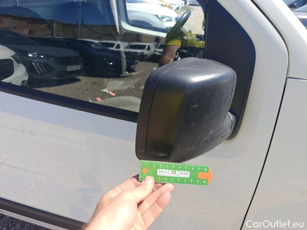  Fiat  Fiorino FIAT  / 2016 / 3P / furgón derivado de turismo Cargo Base 1.3 Mjet 59kW (80CV) E6 #67