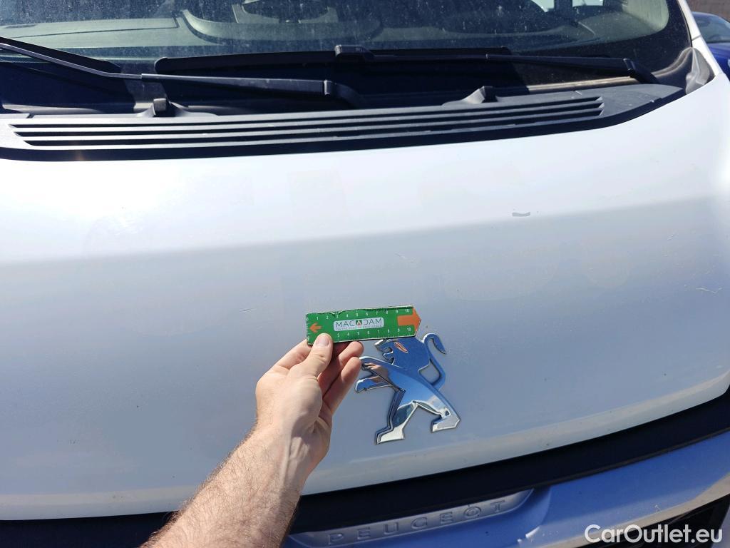  Peugeot  Boxer PEUGEOT  / 2014 / 4P / furgón Pack 330 L1 H1 BHDI 103kW (140CV) S&S #46