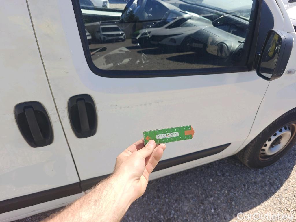  Fiat  Fiorino FIAT  / 2016 / 3P / furgón derivado de turismo Cargo Base 1.3 Mjet 59kW (80CV) E6 #33