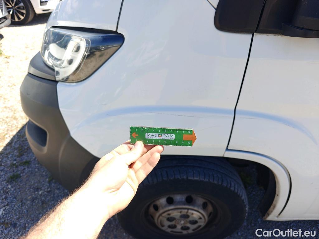  Peugeot  Boxer PEUGEOT  / 2014 / 4P / furgón Pack 330 L1 H1 BHDI 103kW (140CV) S&S #88