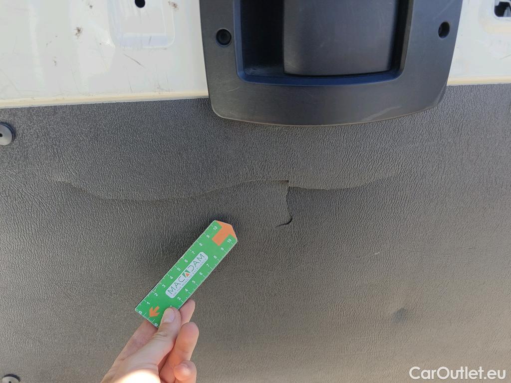  Peugeot  Boxer PEUGEOT  / 2014 / 4P / furgón Pack 330 L1 H1 BHDI 103kW (140CV) S&S #36