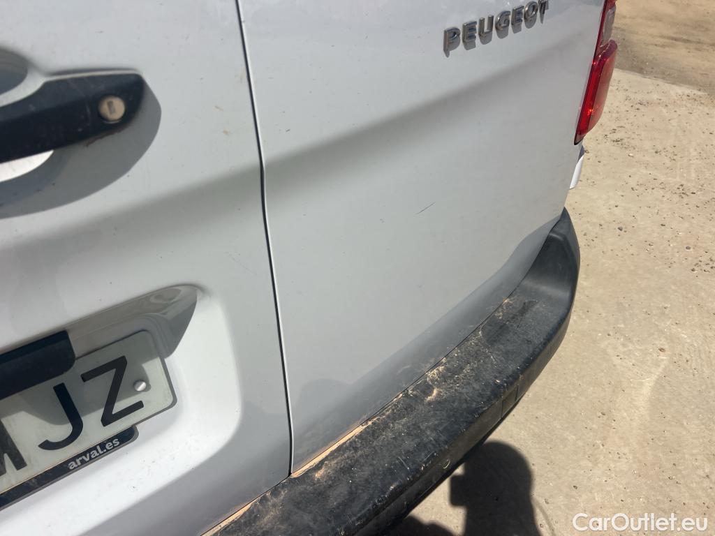  Peugeot  Expert PEUGEOT  / 2016 / 4P / furgón Furgón BlueHDi 100 S&S 6v Standard #9