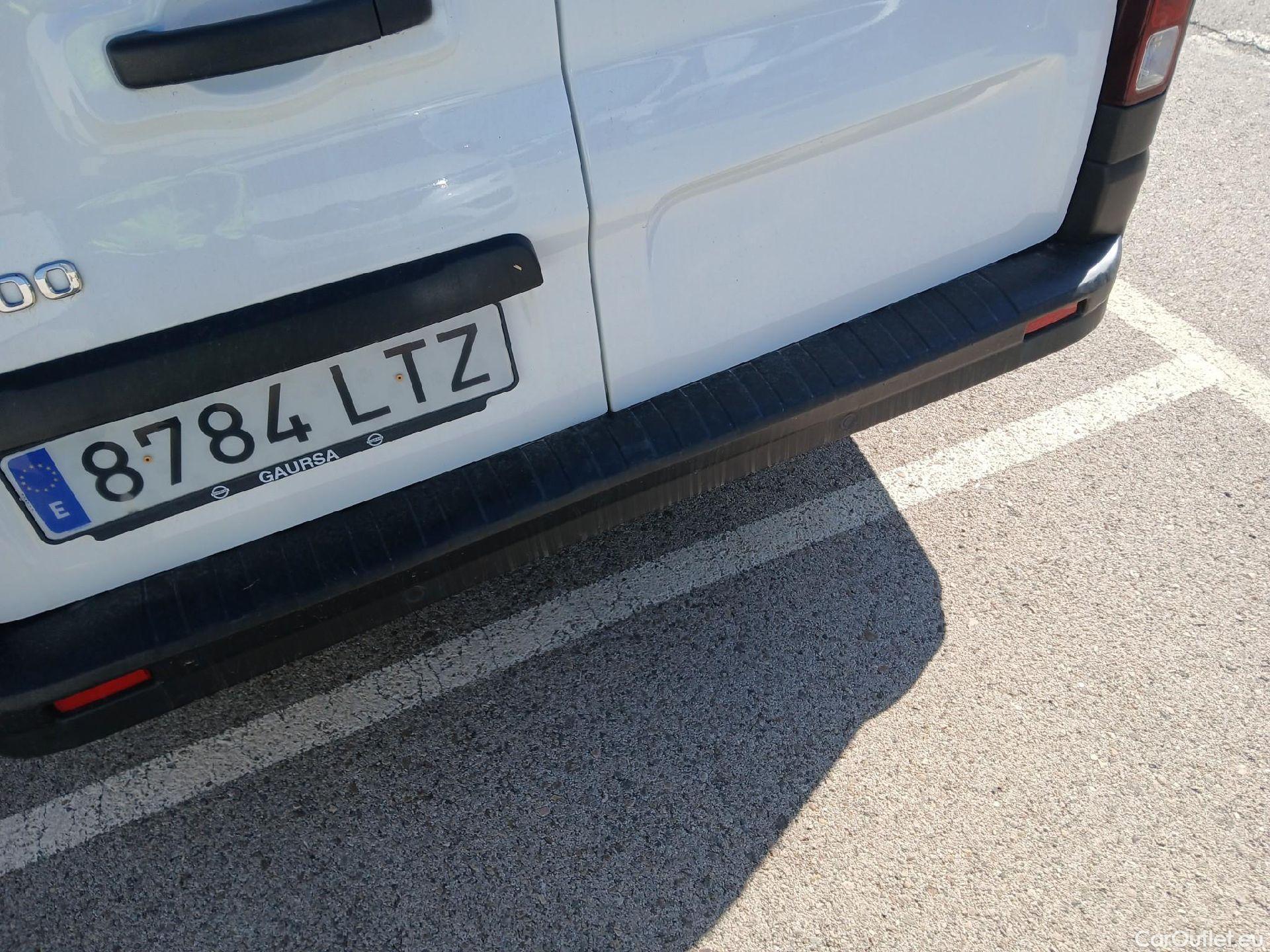  Nissan  NV300 NISSAN  / 2021 / 4P / monovolumen Combi 9 2.0dCi 110kW L1H1 1T Comfort #16