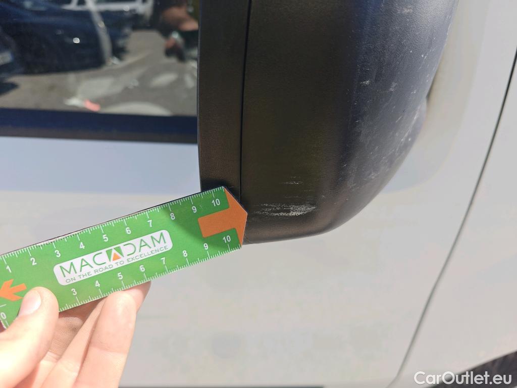  Fiat  Fiorino FIAT  / 2016 / 3P / furgón derivado de turismo Cargo Base 1.3 Mjet 59kW (80CV) E6 #68