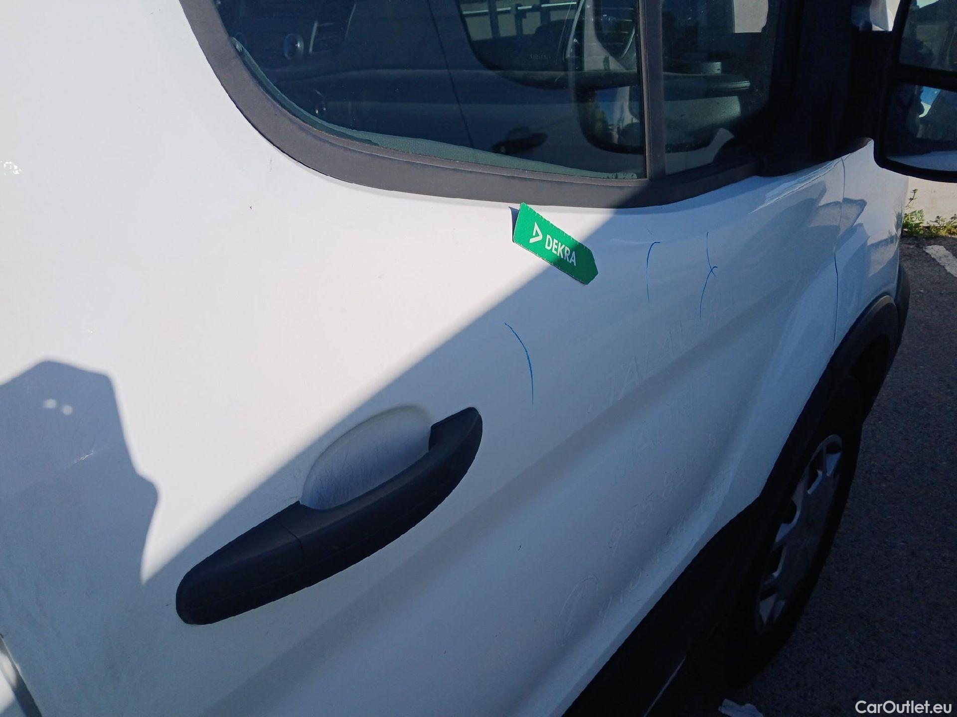  Ford  Transit FORD  / 2013 / 4P / furgón 350 96kW L3H2 Van Trend FWD MHEV #56