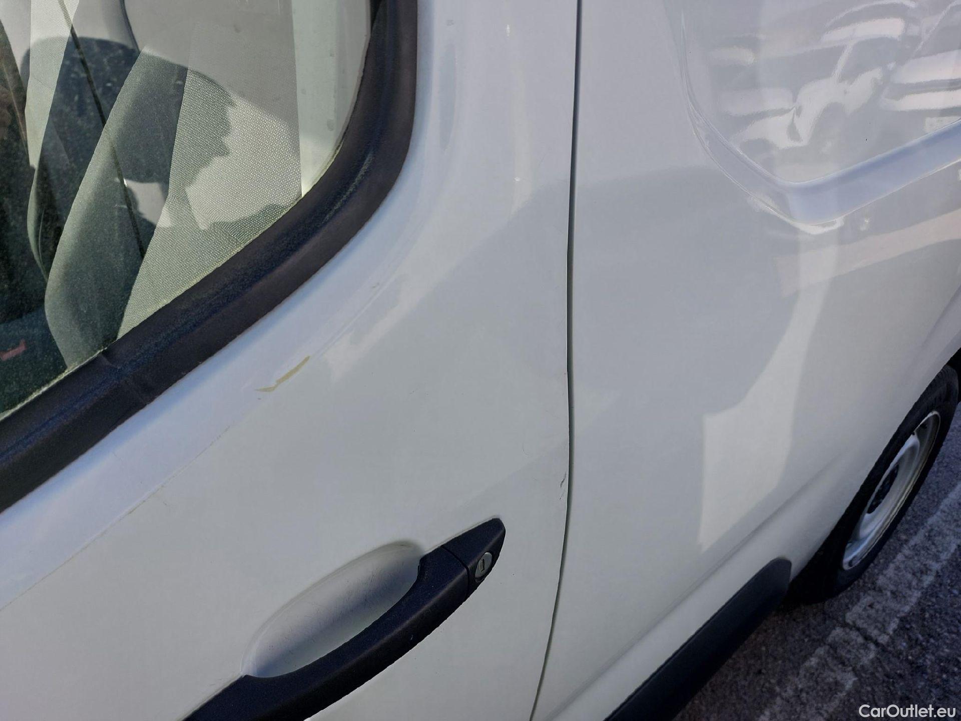  Opel  Combo OPEL  / 2018 / 3P / furgón derivado de turismo 1.5 TD 75kW (100CV) Express L H1 650kg #10