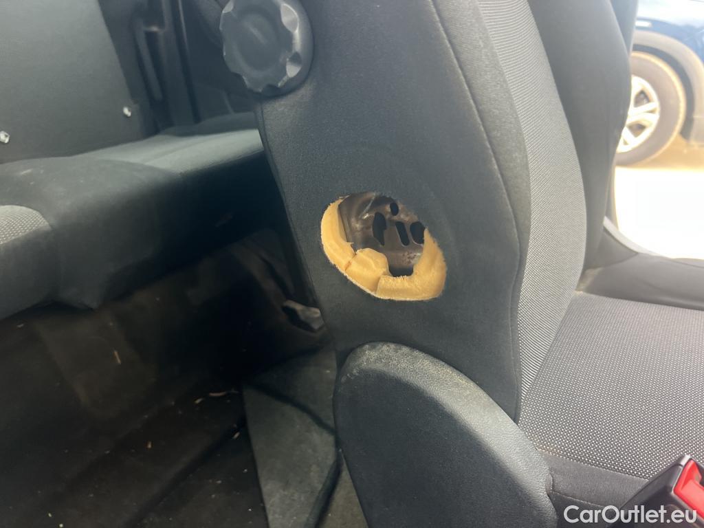  Peugeot  RIFTER PEUGEOT  / 2018 / 5P / monovolumen compacto Active Pack Standard BlueHDi 73kW #19