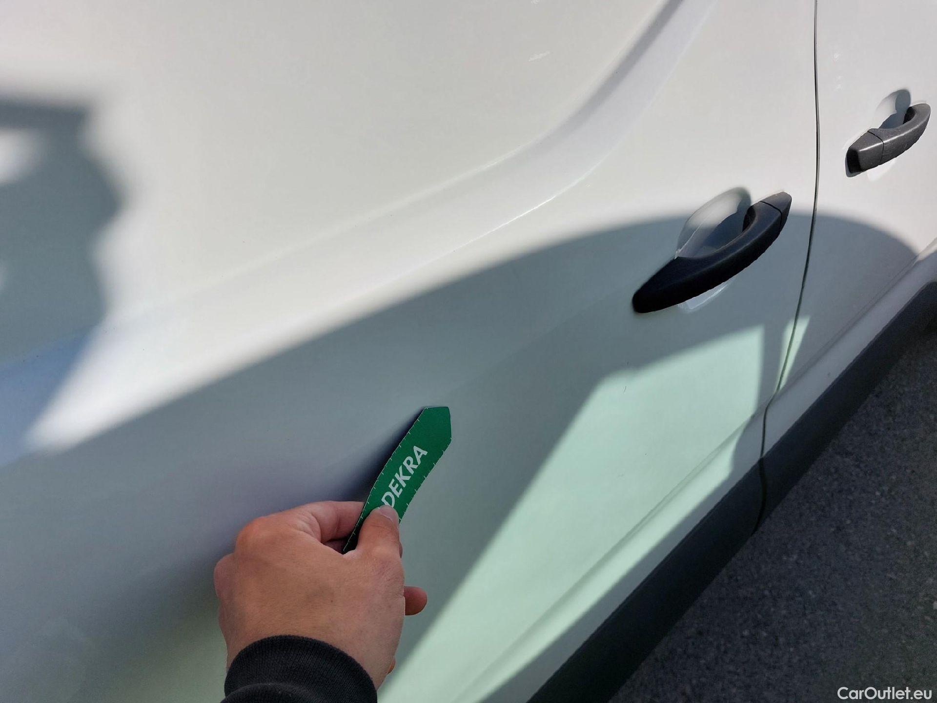  Opel  Combo OPEL  / 2018 / 3P / furgón derivado de turismo 1.5 TD 75kW (100CV) Express L H1 650kg #19