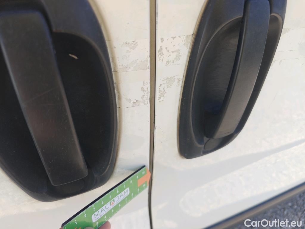  Fiat  Fiorino FIAT  / 2016 / 3P / furgón derivado de turismo Cargo Base 1.3 Mjet 59kW (80CV) E6 #35