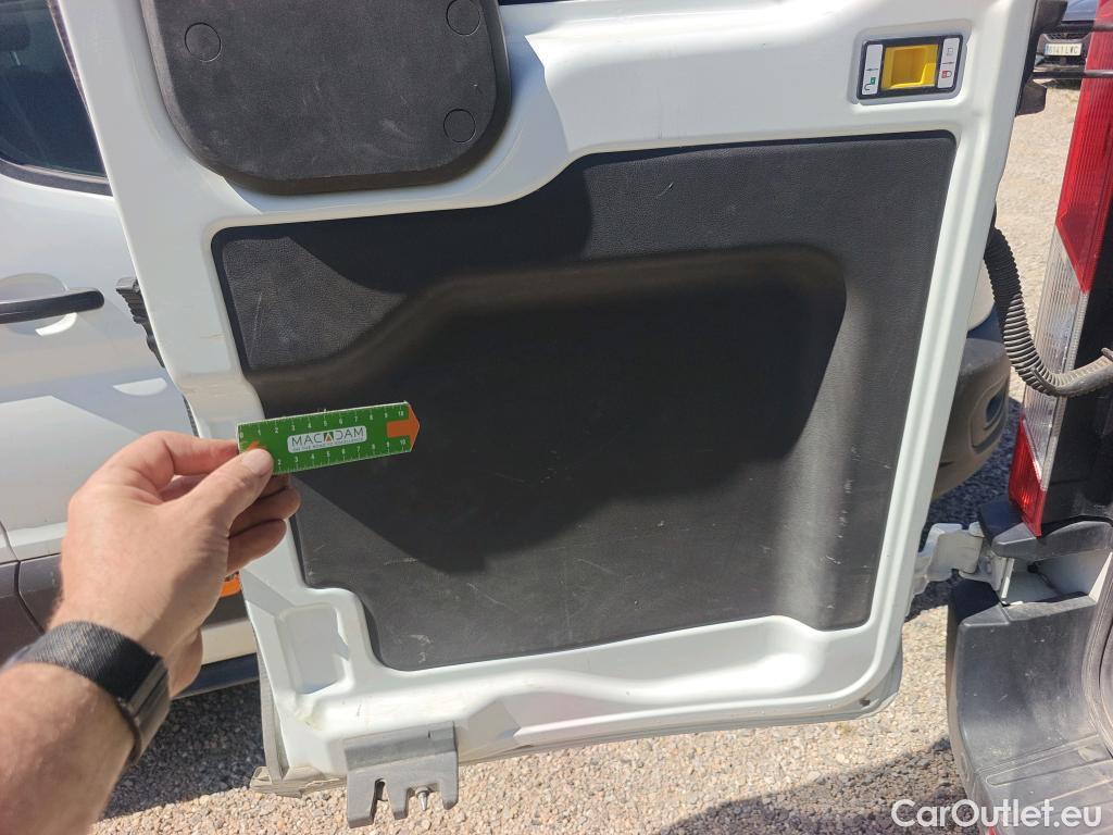  Ford  Transit  Combi 350 L2 Trend 2.0 TDCi 130CV #Opcionales 760€# #34