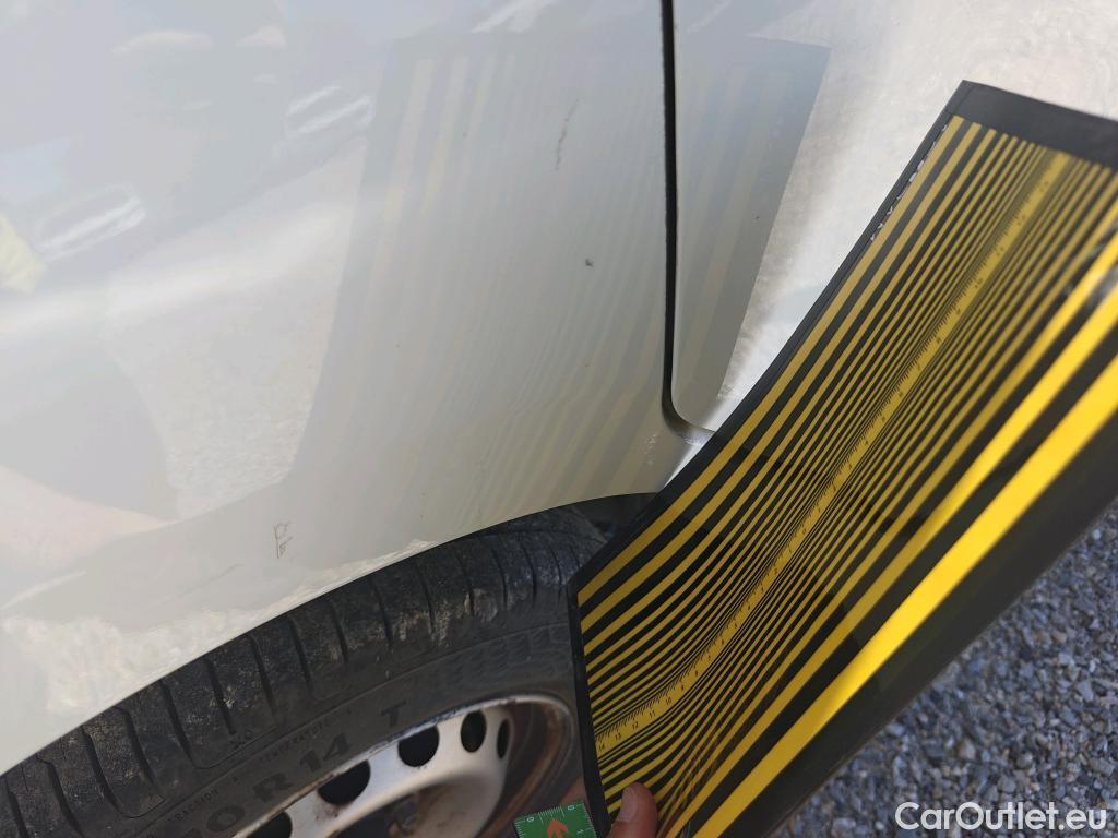  Fiat  Fiorino FIAT  / 2016 / 3P / furgón derivado de turismo Cargo Base 1.3 Mjet 59kW (80CV) E6 #3