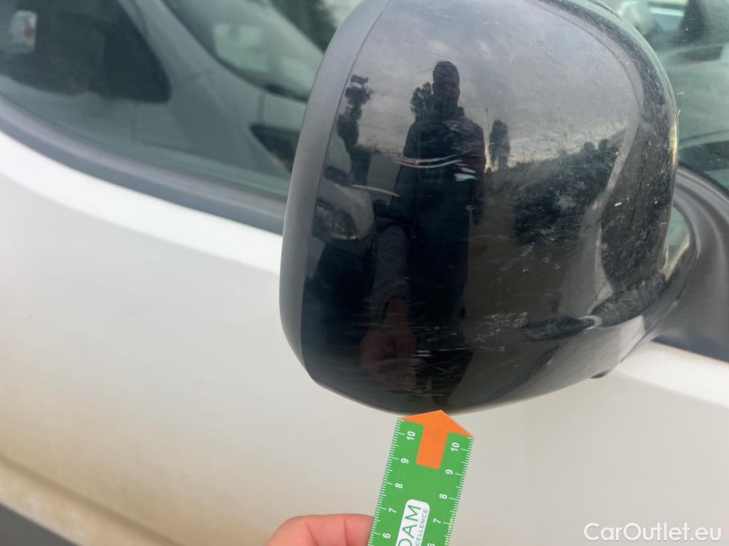  Peugeot  RIFTER PEUGEOT  / 2018 / 5P / monovolumen compacto Active Pack Standard BlueHDi 73kW #43