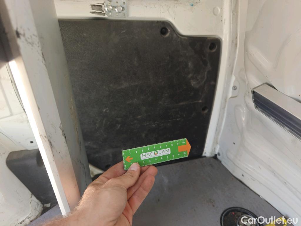  Fiat  Fiorino FIAT  / 2016 / 3P / furgón derivado de turismo Cargo Base 1.3 Mjet 59kW (80CV) E6 #59