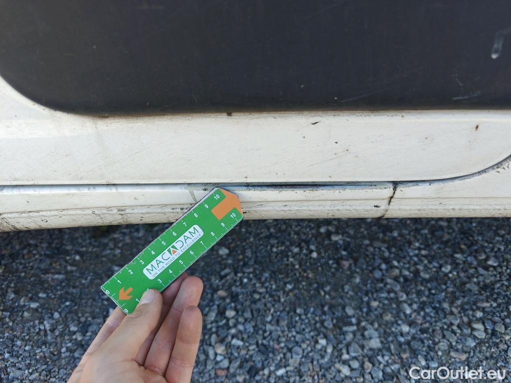  Peugeot  Boxer PEUGEOT  / 2014 / 4P / furgón Pack 330 L1 H1 BHDI 103kW (140CV) S&S #67