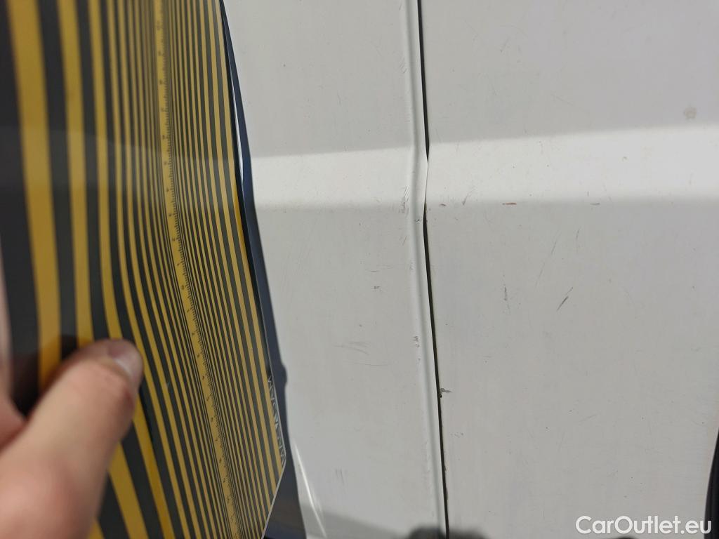  Peugeot  Boxer PEUGEOT  / 2014 / 4P / furgón Pack 330 L1 H1 BHDI 103kW (140CV) S&S #41