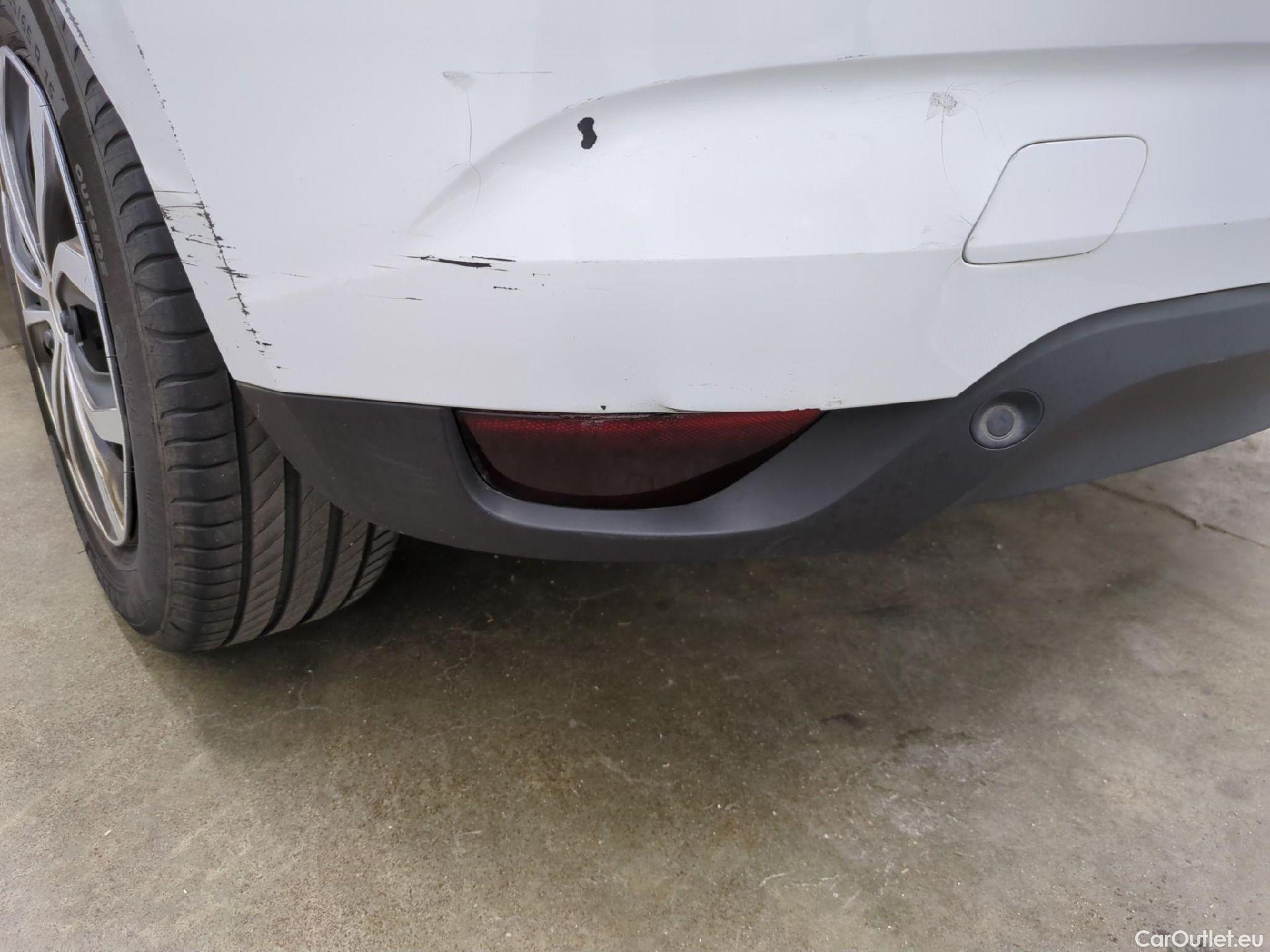  Renault  Megane  IV Berline 5pt. Société Air Nav 1.5 dCi 90CV BVM6 E6 #59