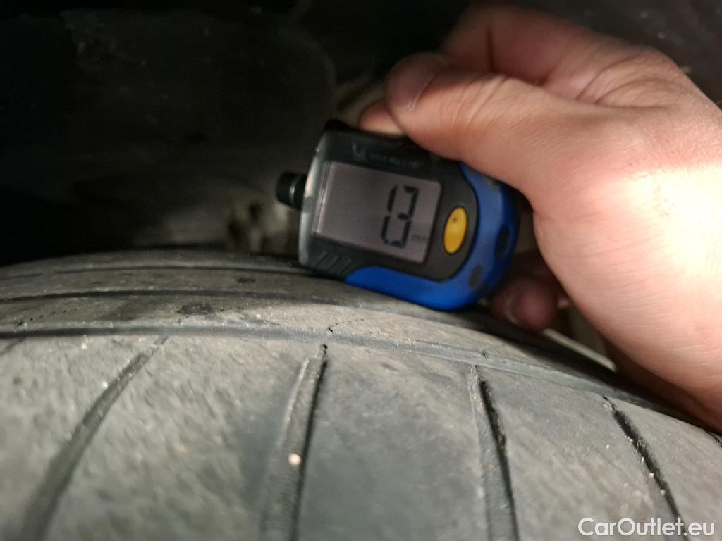  Toyota  Corolla TOYOTA  Touring Sports / 2018 / 5P / Break Hybride 122h Dynamic Business Beyond Zer #14