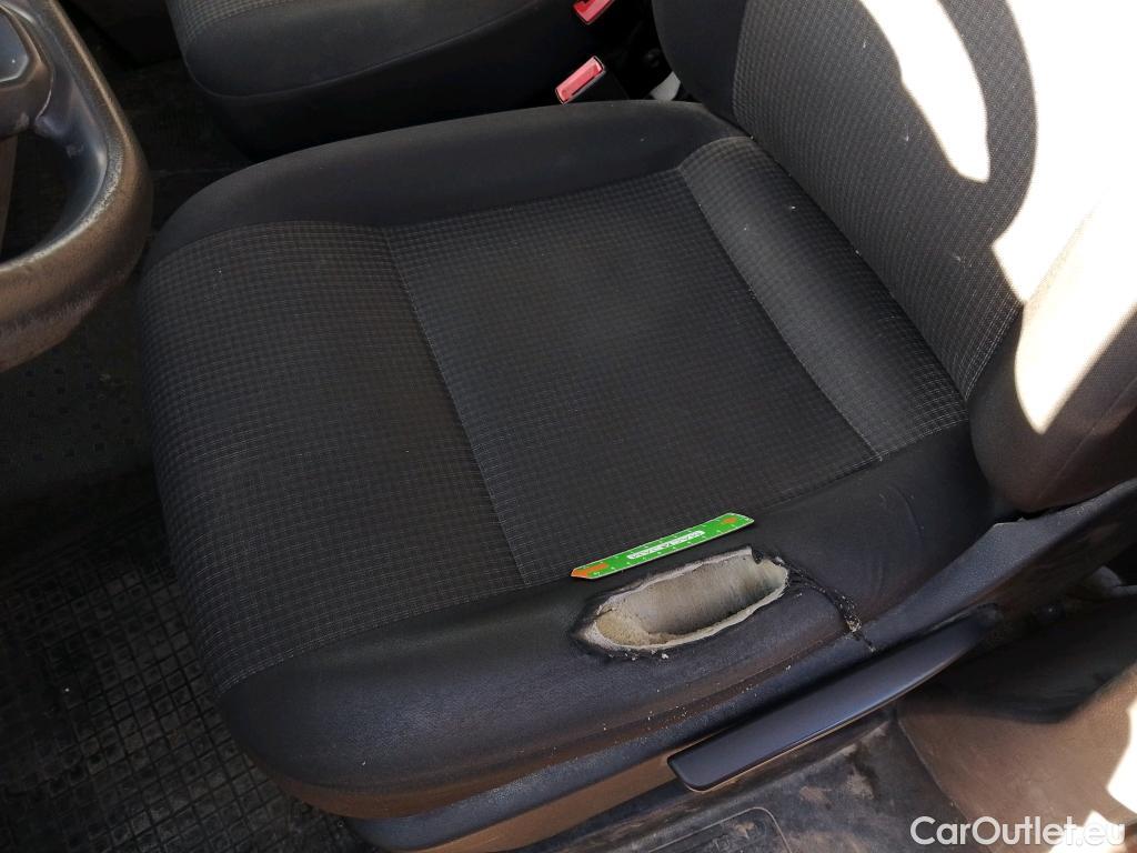  Land Rover  Discovery VOLKSWAGEN Transporter / 2020 / 4P / furgón Furgón Corto TN 2.0 TDI 110kW 4MO #3