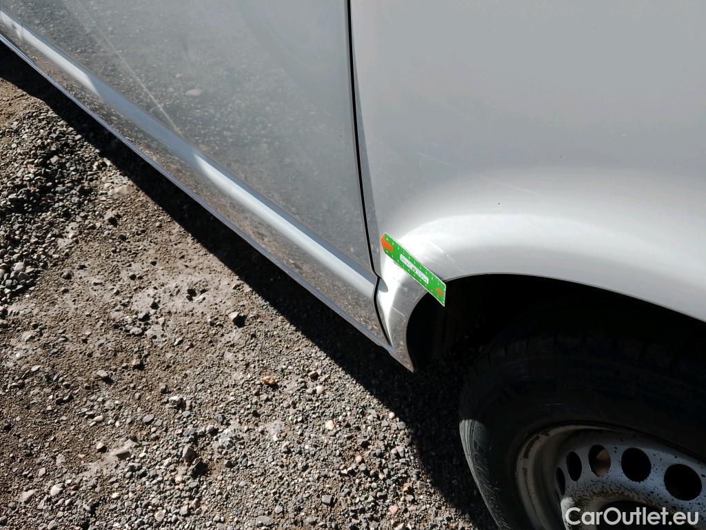  Land Rover  Discovery VOLKSWAGEN Transporter / 2020 / 4P / furgón Furgón Corto TN 2.0 TDI 110kW 4MO #5