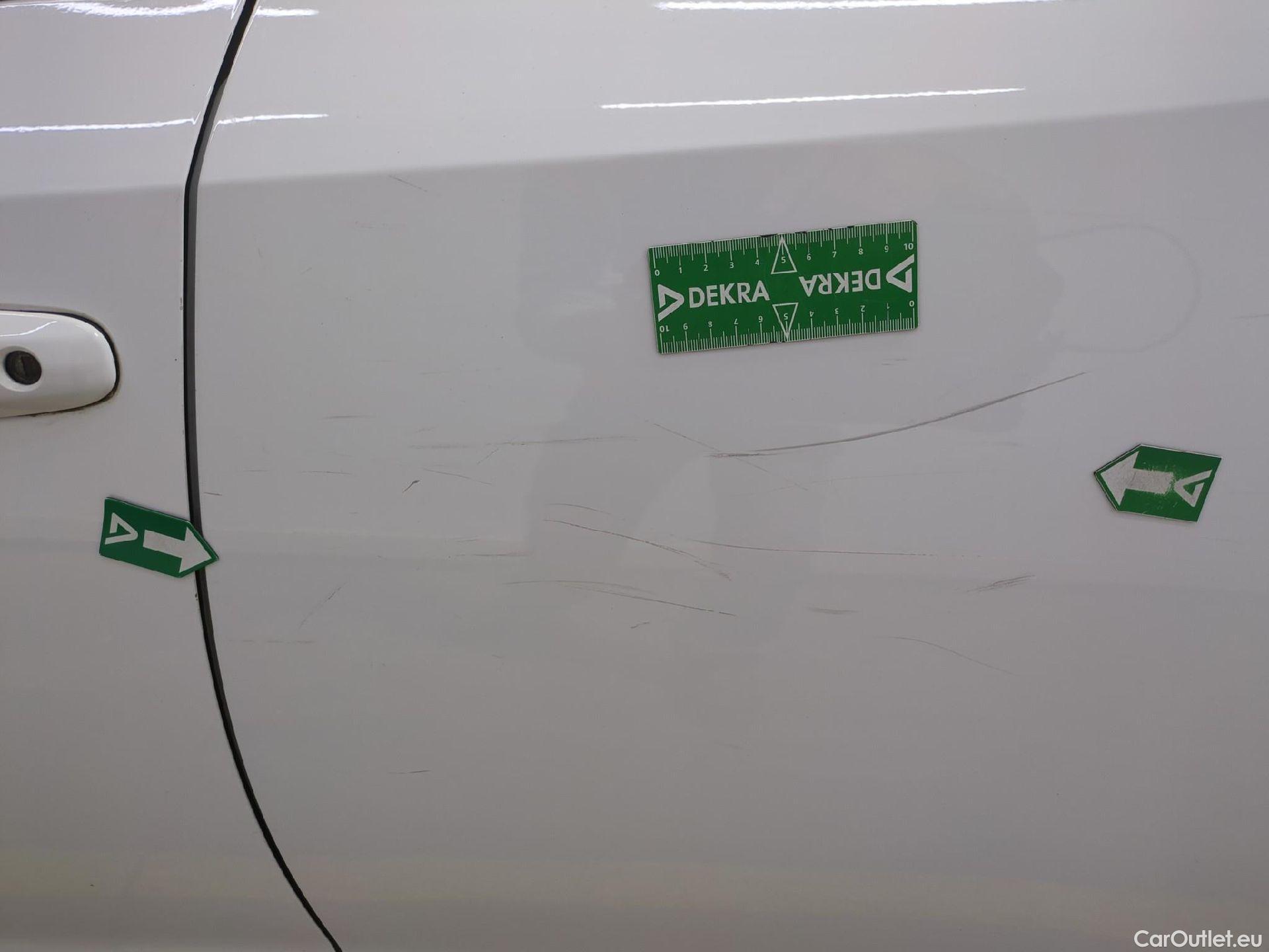  Toyota  Corolla TOYOTA  / 2018 / 5P / Berline Hybride 122h Dynamic Business Beyond Zer #13