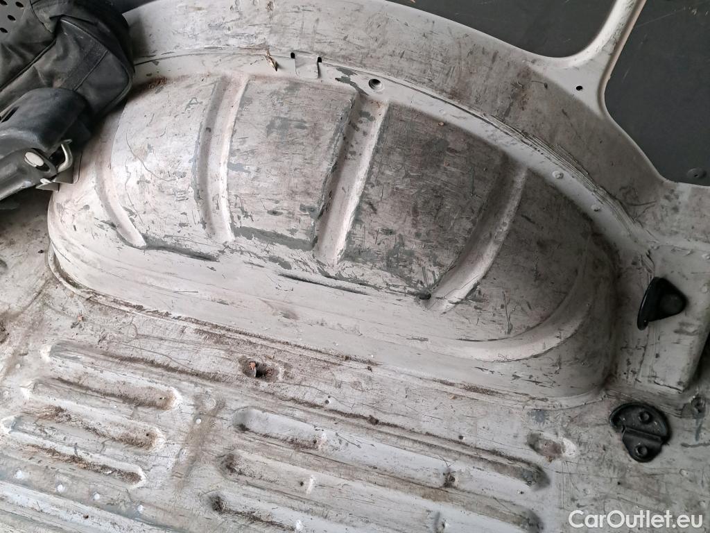  Land Rover  Discovery VOLKSWAGEN Transporter / 2020 / 4P / furgón Furgón Corto TN 2.0 TDI 81kW (110CV) #3