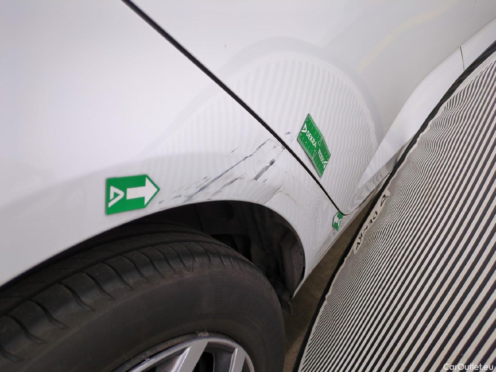  Renault  Megane  IV Berline 5pt. Société Air Nav 1.5 dCi 90CV BVM6 E6 #12