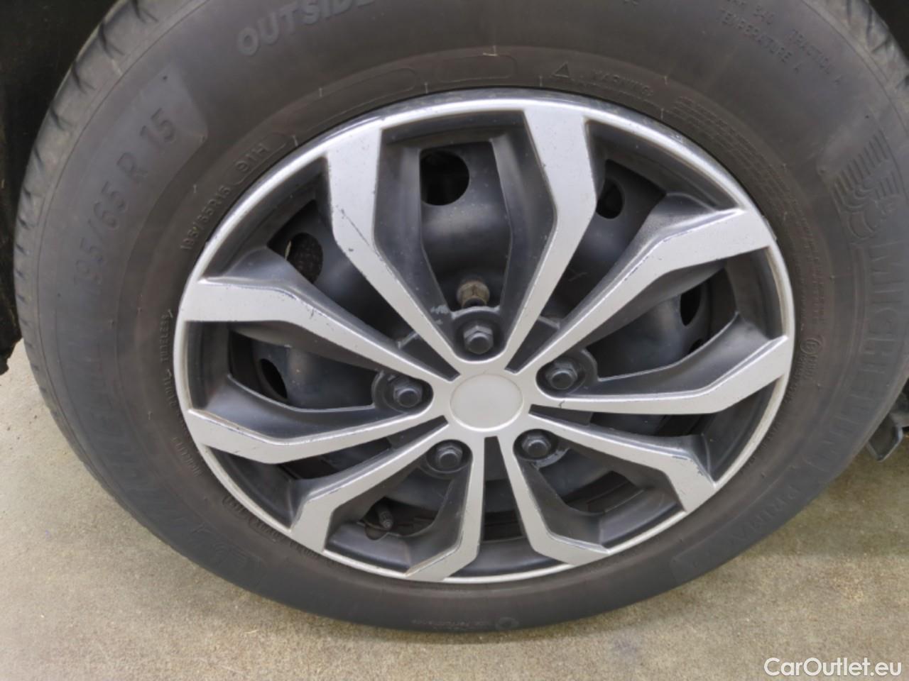  Renault  Megane  IV Berline 5pt. Société Air Nav 1.5 dCi 90CV BVM6 E6 #11