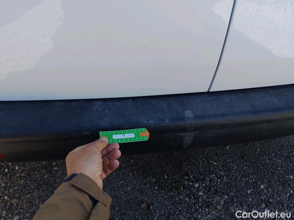  Land Rover  Discovery VOLKSWAGEN Transporter / 2020 / 4P / furgón Furgón Corto TN 2.0 TDI 110kW 4MO #28