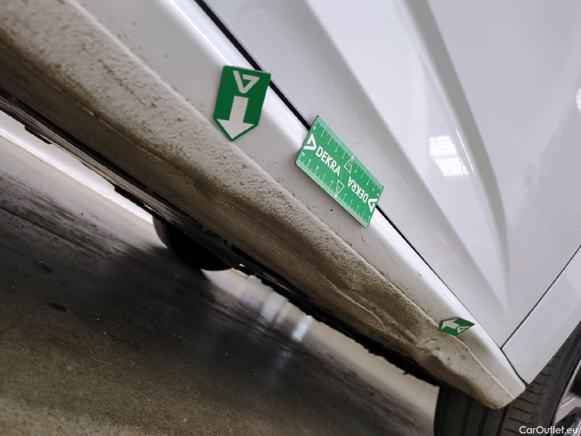  Renault  Megane  IV Berline 5pt. Société Air Nav 1.5 dCi 90CV BVM6 E6 #15