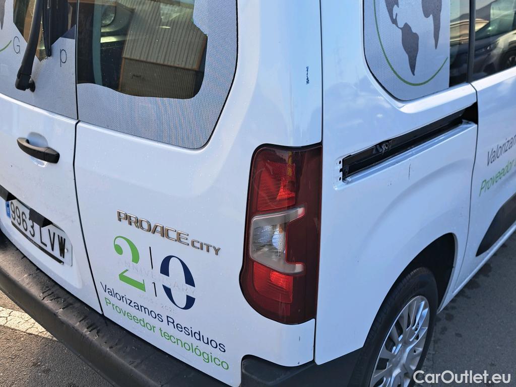  Toyota  Proace TOYOTA  COMBI CITY 1.5D 75kW (100CV) GX L1 #21